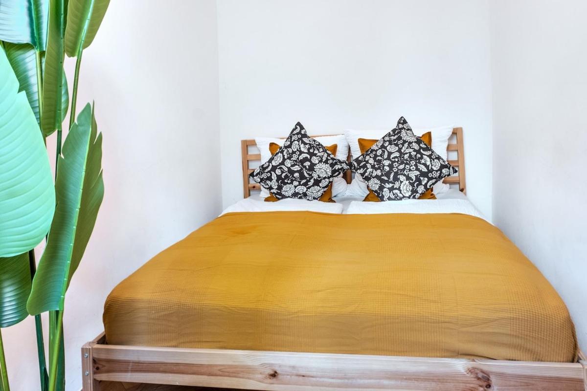 12 Minutes To Schoenbrunn I 5 Minutes To Metro U3 Apartment Vienna