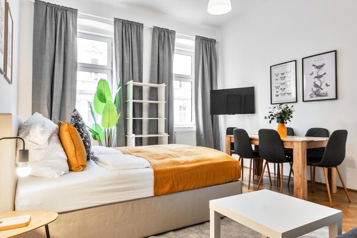 12 Minutes To Schoenbrunn I 5 Minutes To Metro U3 Apartment *