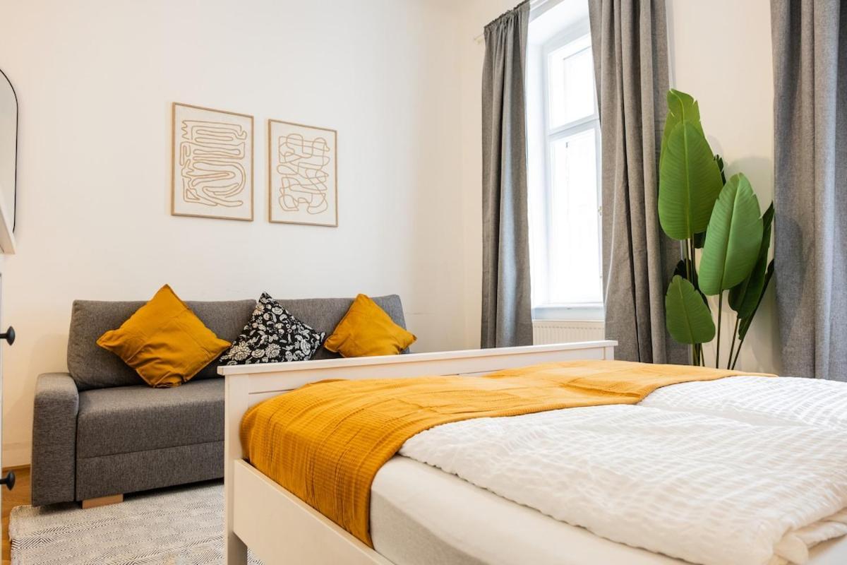 Apartment 12 Minutes To Schoenbrunn I 5 Minutes To Metro U3 Vienna